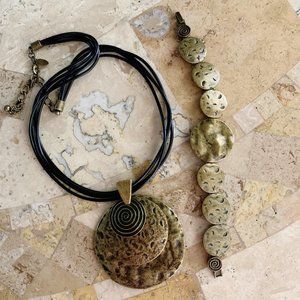 NIB Bohemian Hammered Brass Necklace Bracelet